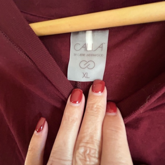 CALIA by Carrie Underwood Maroon Muscle Tee - Picture 2 of 6